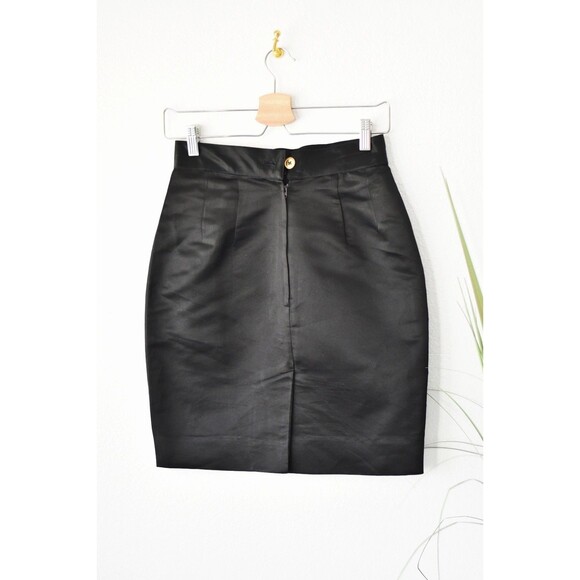 Gemma Kahng VTG 90s Mini Skirt Woman's S Black Satin 100% Silk Structured Preppy - Picture 3 of 7